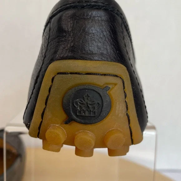 Born Women's Black Leather Loafers - Picture 7 of 13